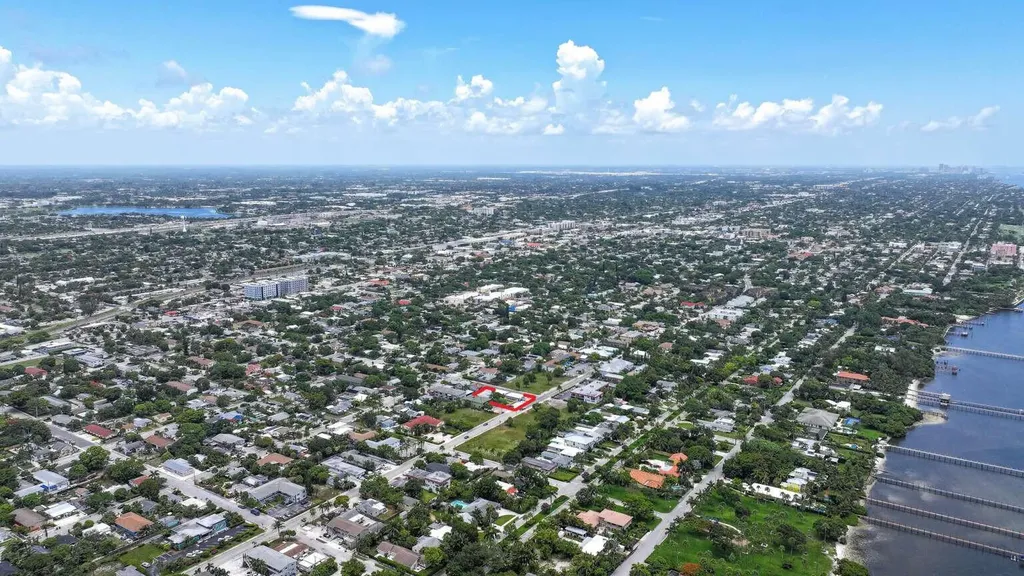 1001 S Federal Highway Lake Worth Beach FL