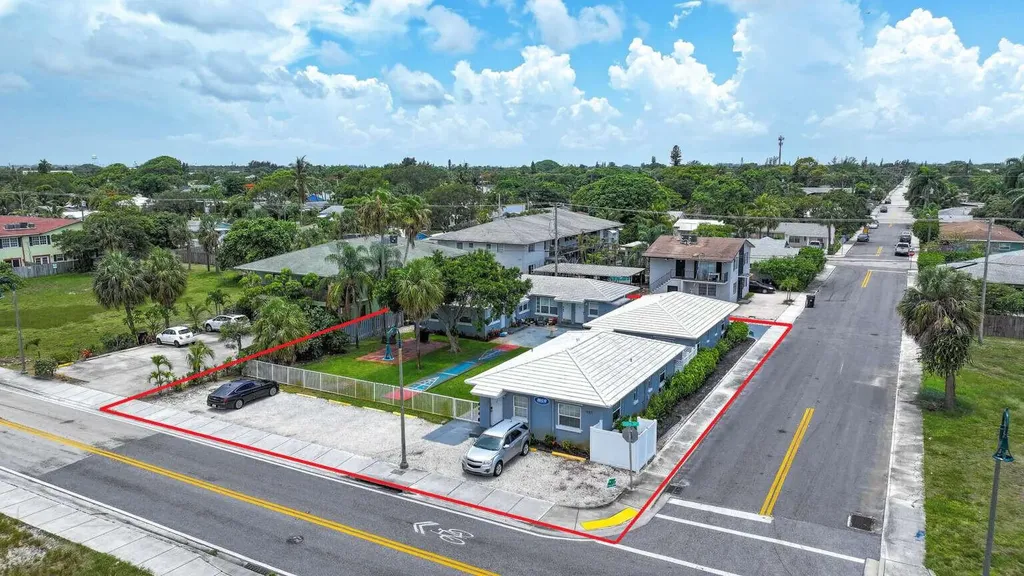 1001 S Federal Highway Lake Worth Beach FL