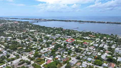 1001 S Federal Highway Lake Worth Beach FL