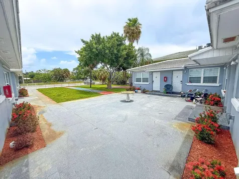 1001 S Federal Highway Lake Worth Beach FL