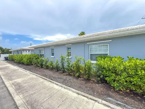 1001 S Federal Highway Lake Worth Beach FL