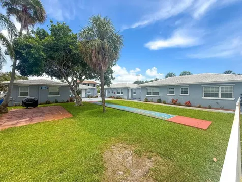 1001 S Federal Highway Lake Worth Beach FL