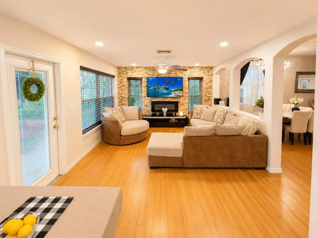 6461 Willoughby Circle Lake Worth FL 33463
