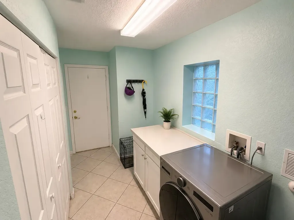 6461 Willoughby Circle Lake Worth FL 33463