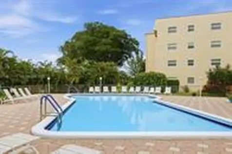 1035 Country Club Drive Margate FL 33063