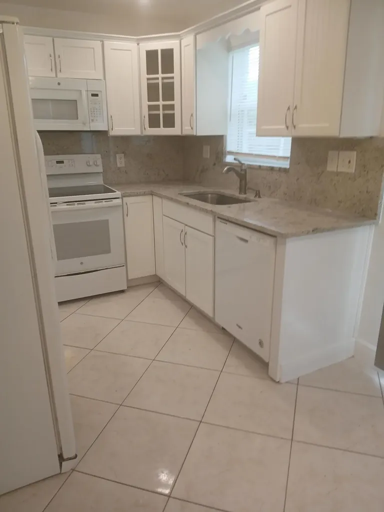4289 S Mary Circle Palm Beach Gardens FL 33410