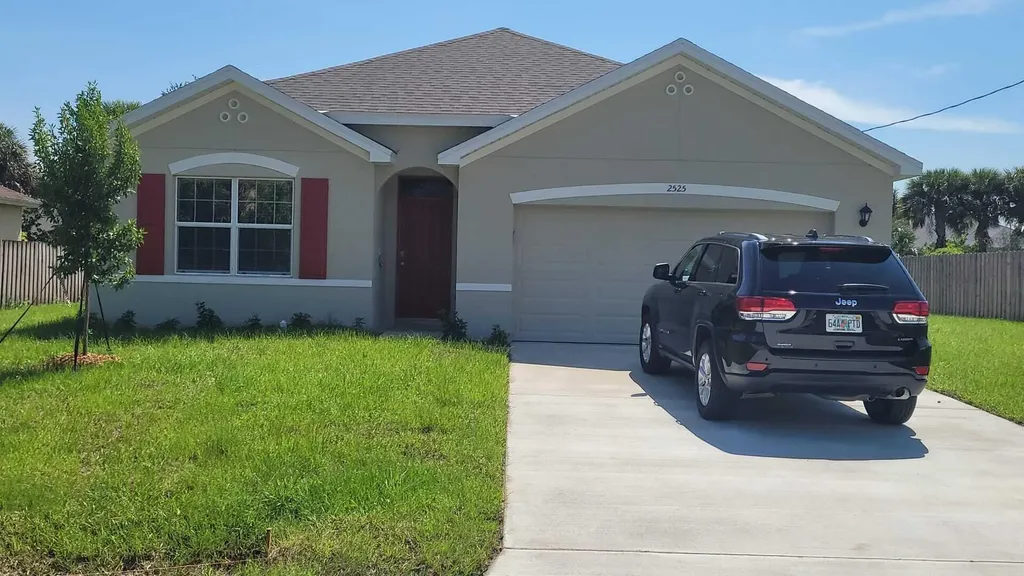 2525 SW Westfield Street Port St Lucie FL 34953