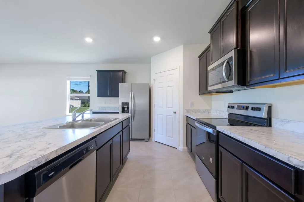 2525 SW Westfield Street Port St Lucie FL 34953