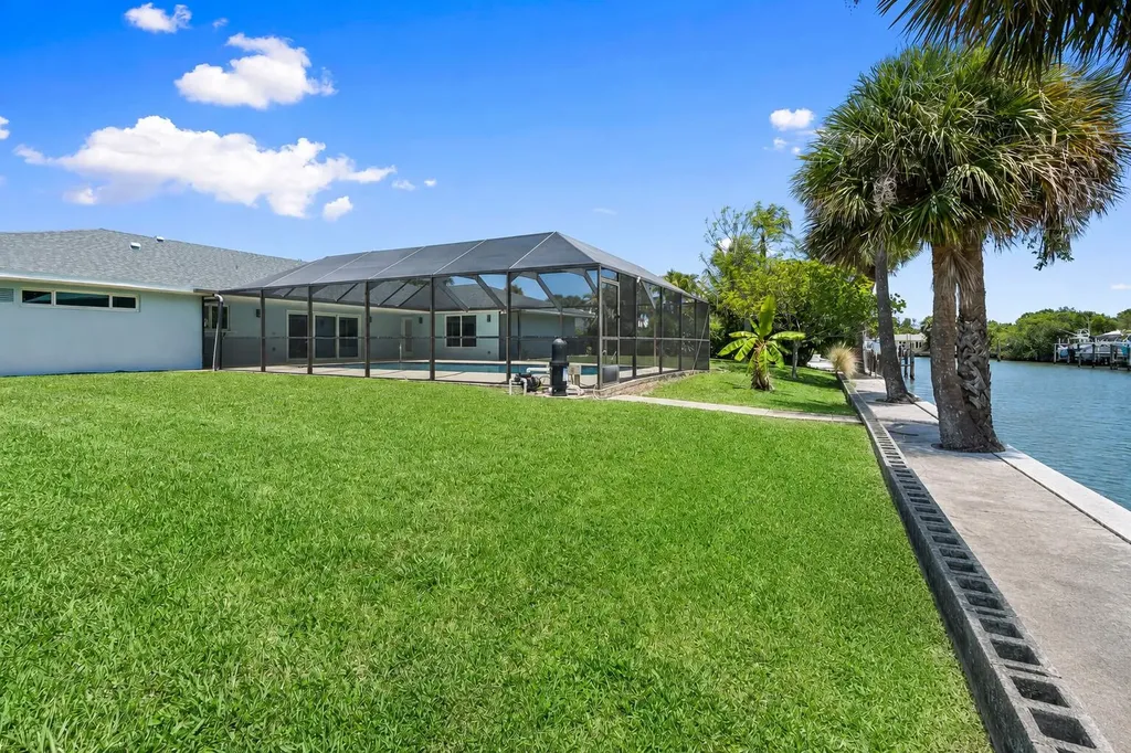 1709 Rio Vista Drive Fort Pierce FL 34949