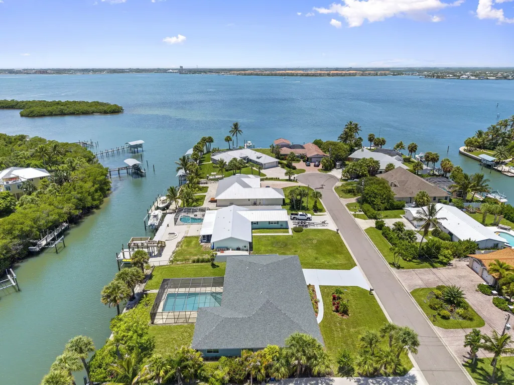 1709 Rio Vista Drive Fort Pierce FL 34949