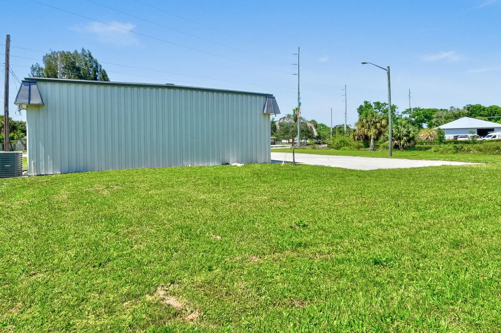 3801 Okeechobee Road Fort Pierce FL 34947
