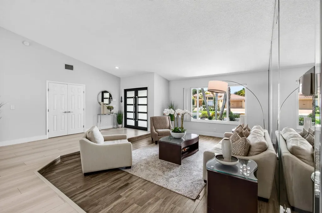 22052 Martella Avenue Boca Raton FL 33433