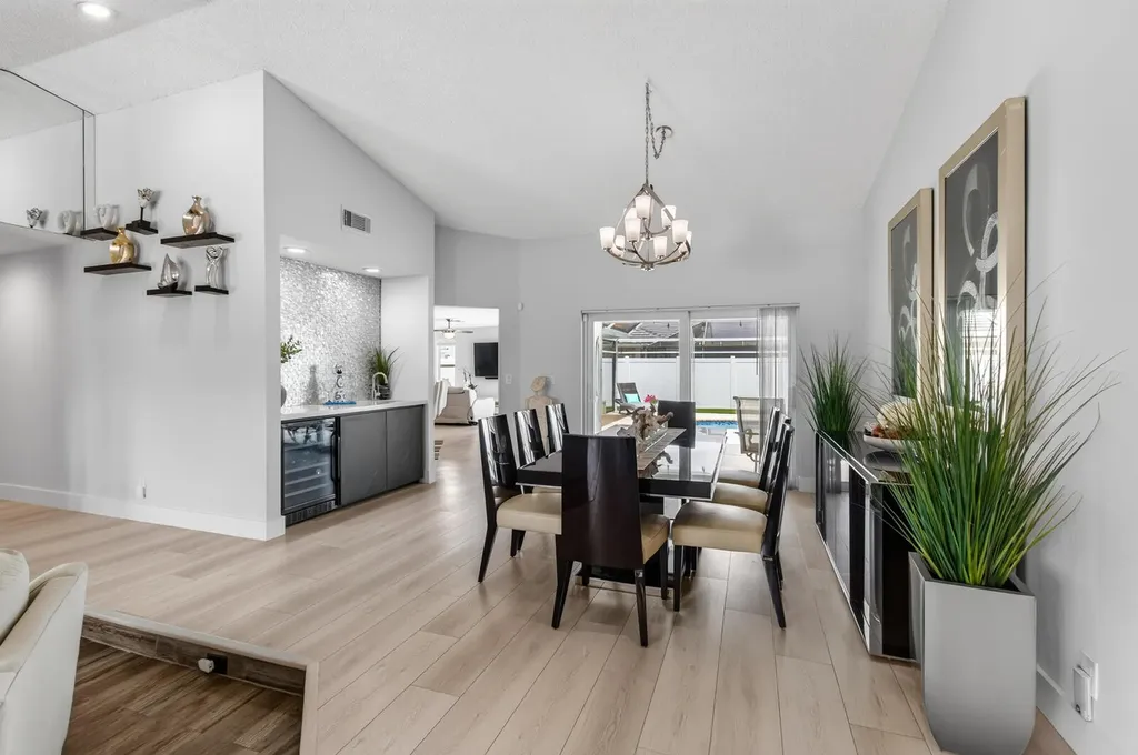 22052 Martella Avenue Boca Raton FL 33433