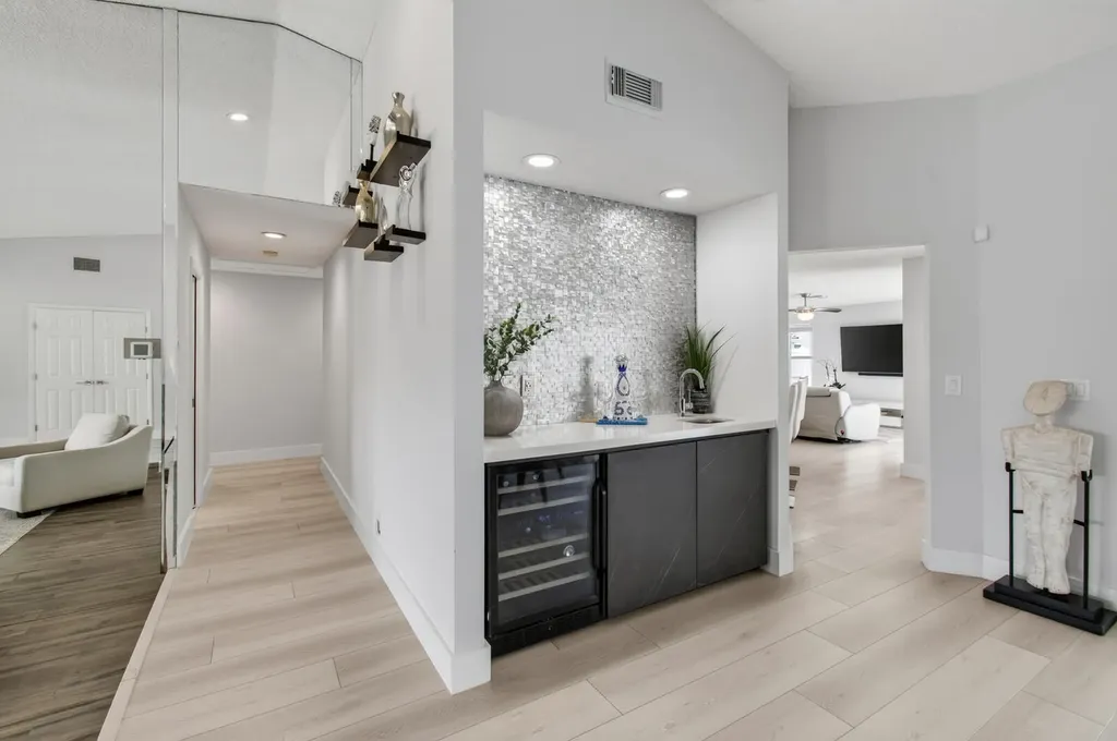 22052 Martella Avenue Boca Raton FL 33433
