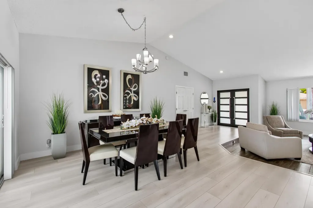 22052 Martella Avenue Boca Raton FL 33433
