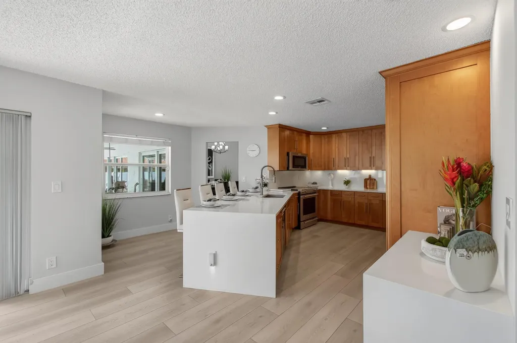 22052 Martella Avenue Boca Raton FL 33433