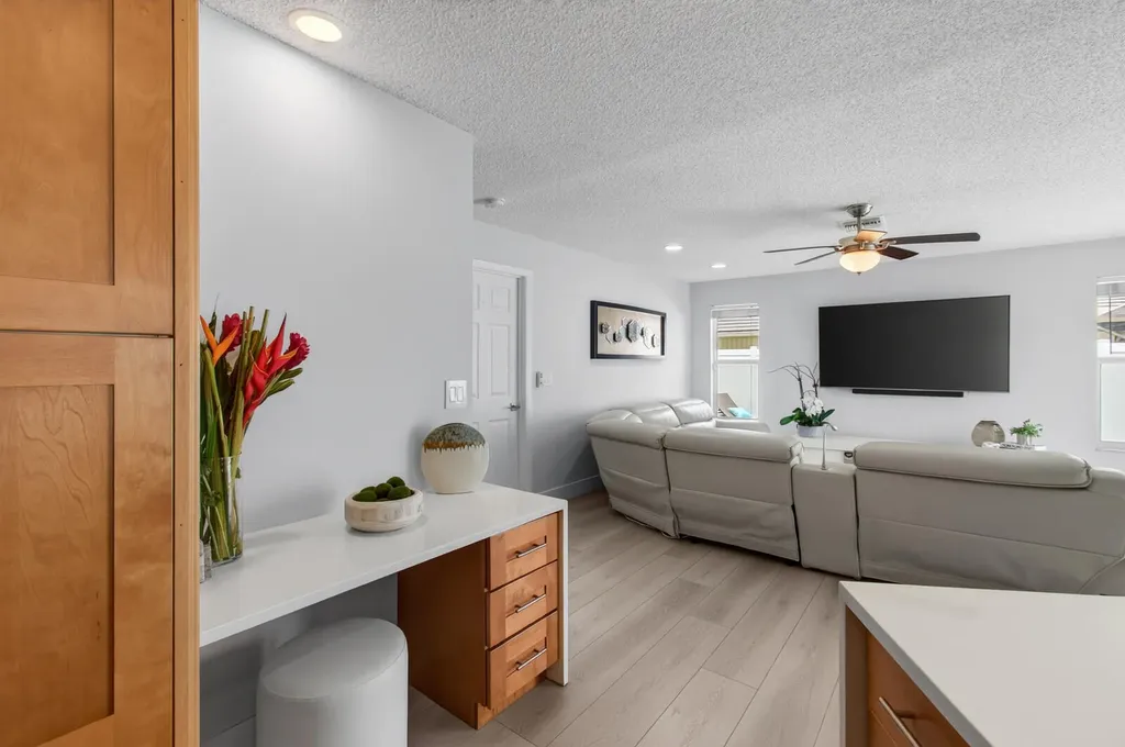 22052 Martella Avenue Boca Raton FL 33433