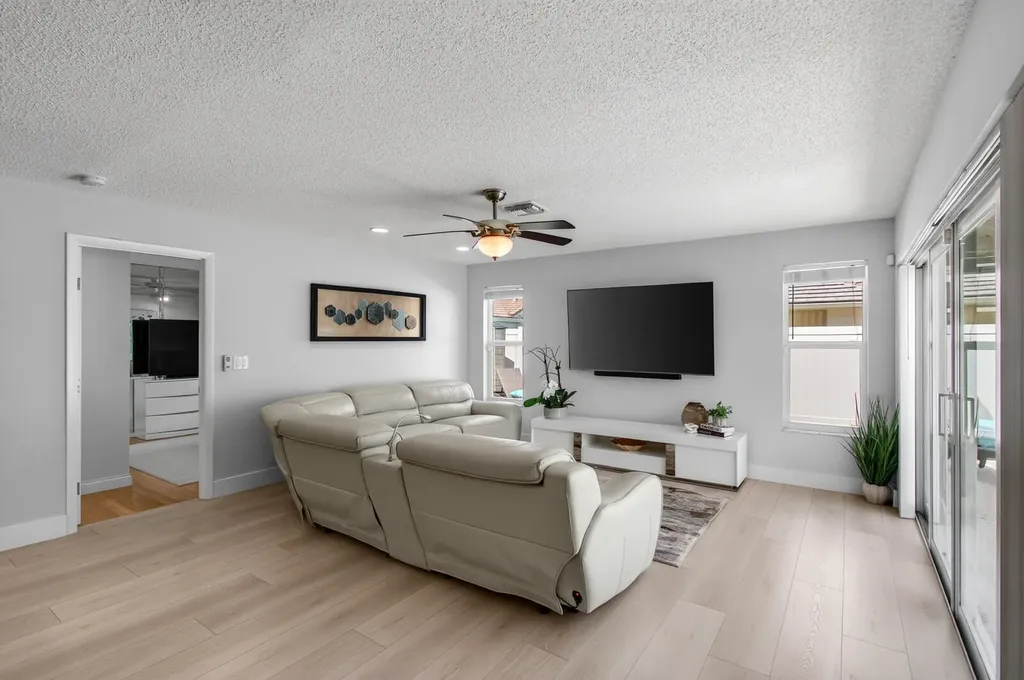 22052 Martella Avenue Boca Raton FL 33433