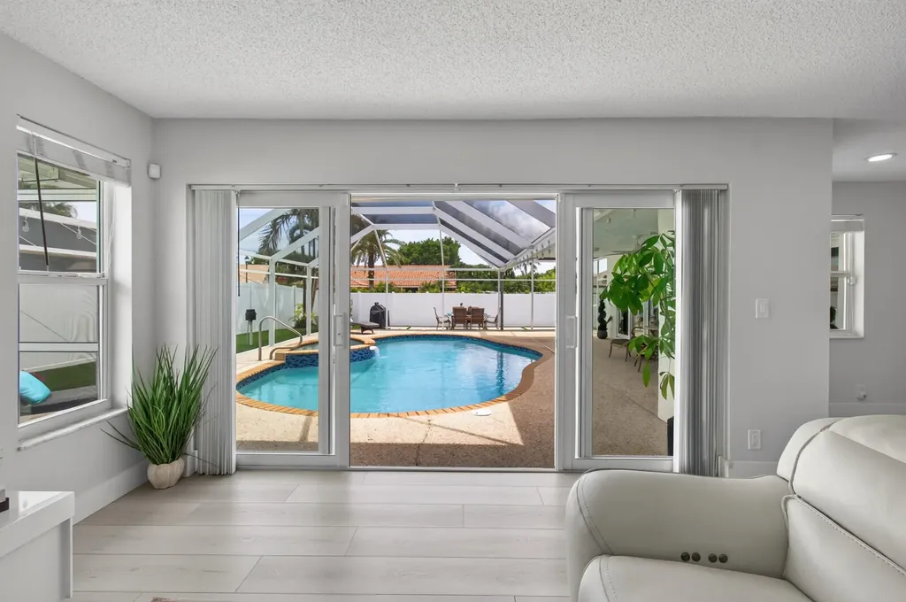 22052 Martella Avenue Boca Raton FL 33433