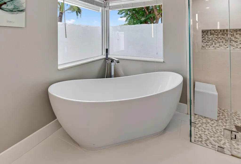 22052 Martella Avenue Boca Raton FL 33433