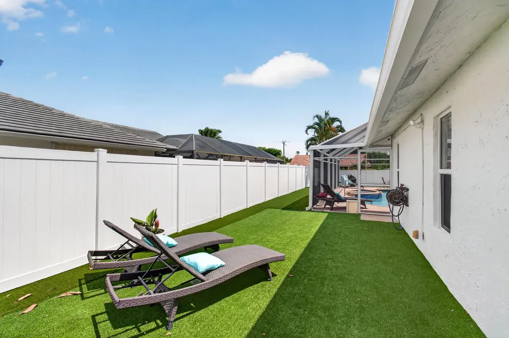 22052 Martella Avenue Boca Raton FL 33433