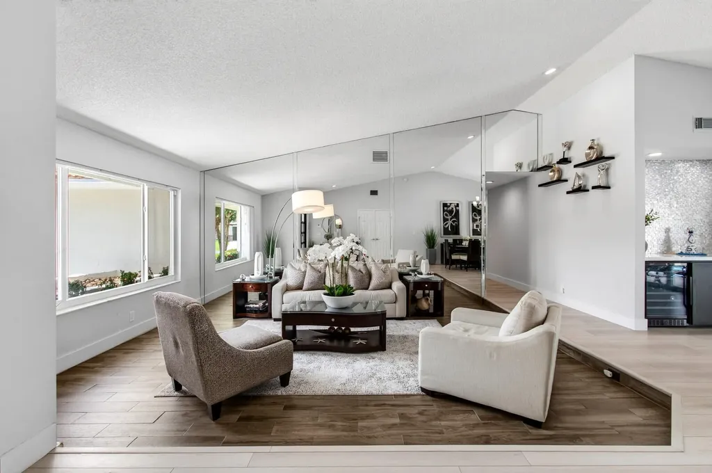 22052 Martella Avenue Boca Raton FL 33433