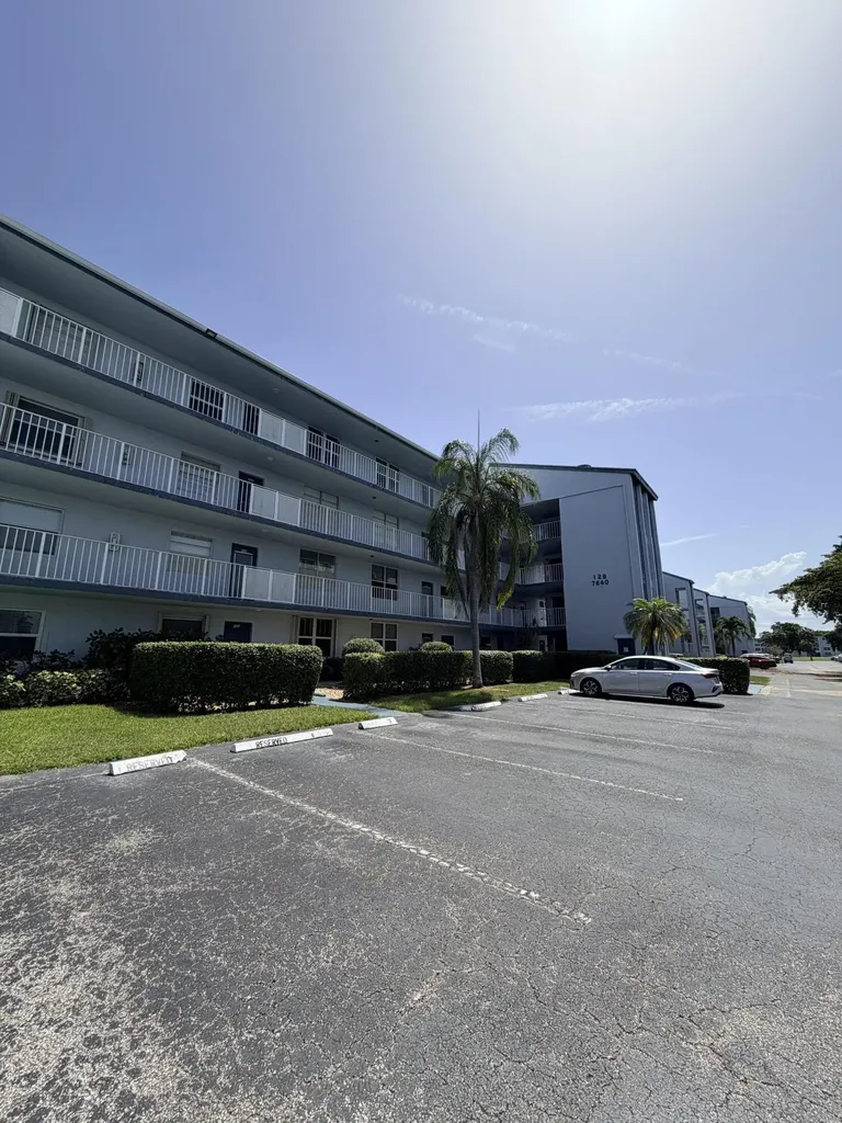 7640 NW 18th Street Margate FL 33063