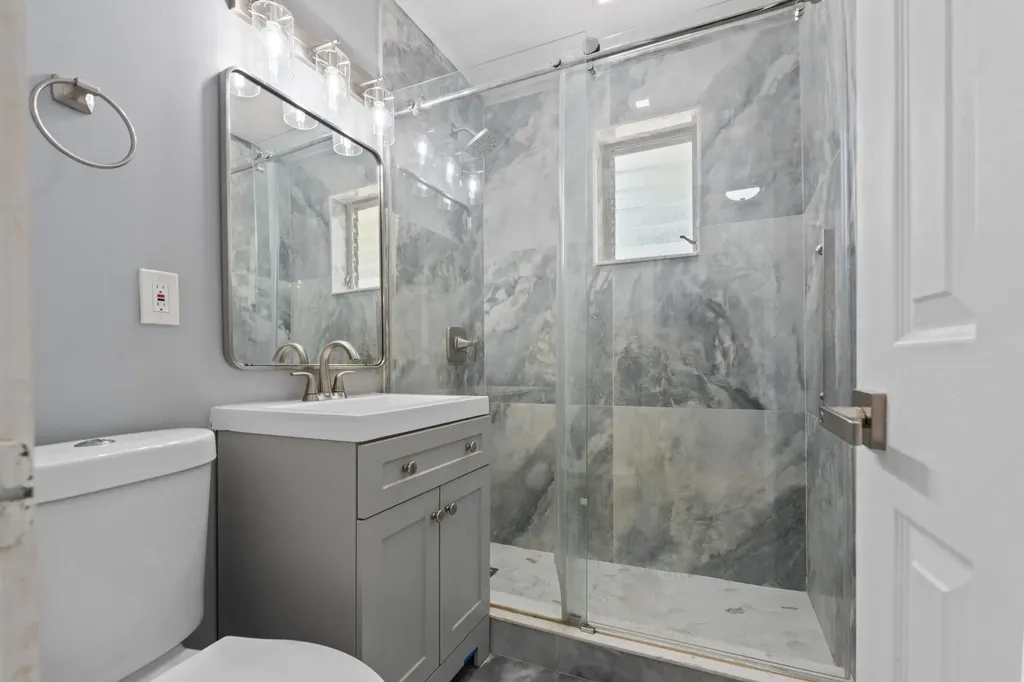 528 NE 20th Avenue NE Boynton Beach FL 33435