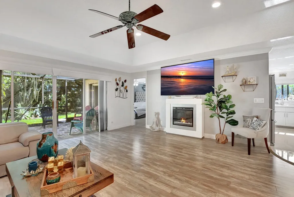 20936 Concord Green Drive E Boca Raton FL 33433