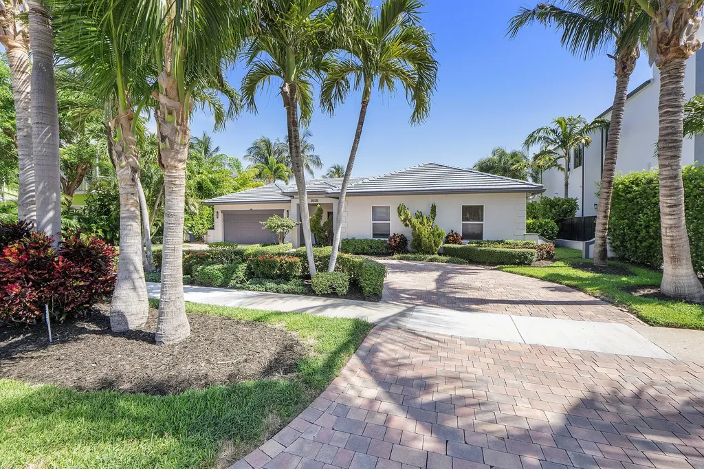 725 NE 36th Street Boca Raton FL 33431