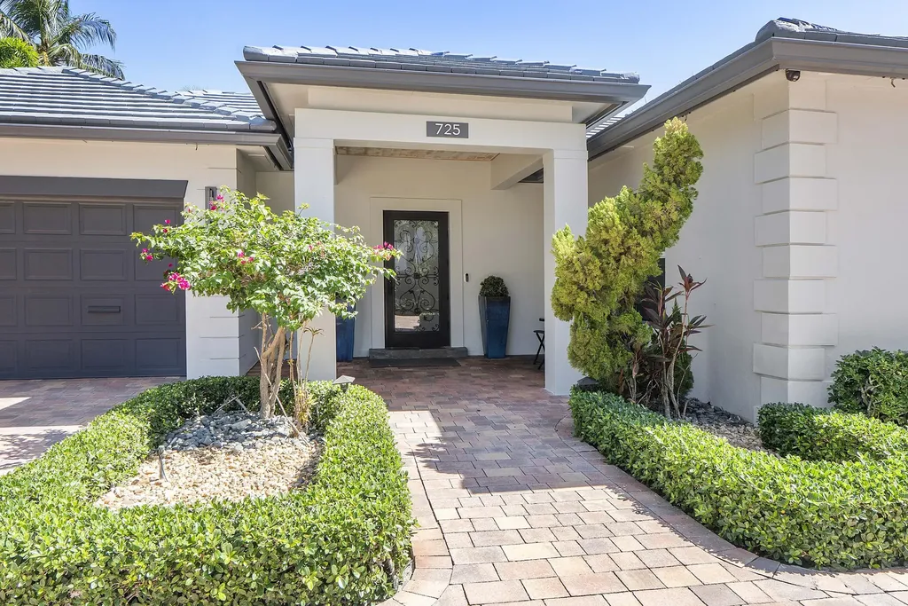 725 NE 36th Street Boca Raton FL 33431
