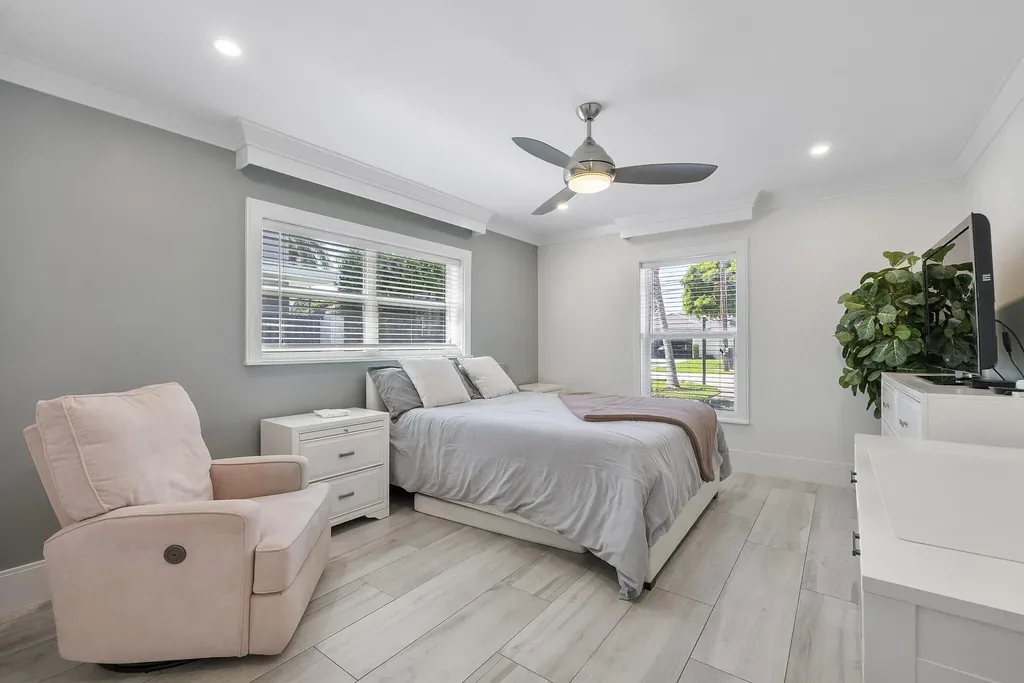 725 NE 36th Street Boca Raton FL 33431