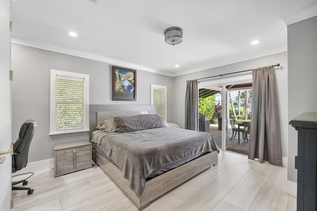 725 NE 36th Street Boca Raton FL 33431