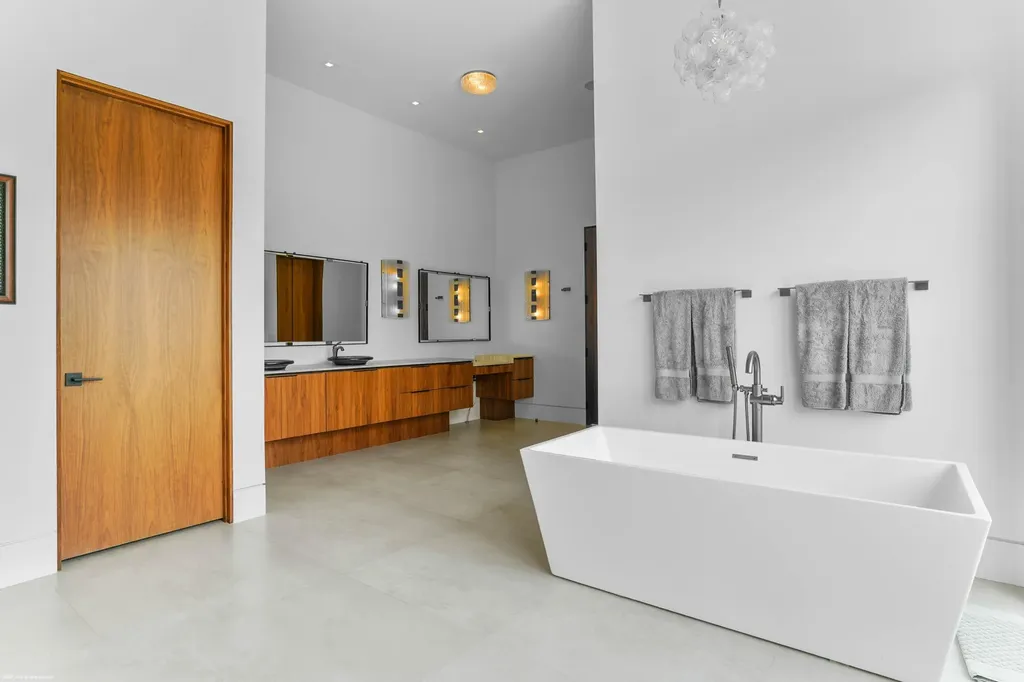15590 Sea Mist Lane Wellington FL 33414