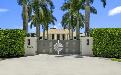 15590 Sea Mist Lane Wellington FL 33414