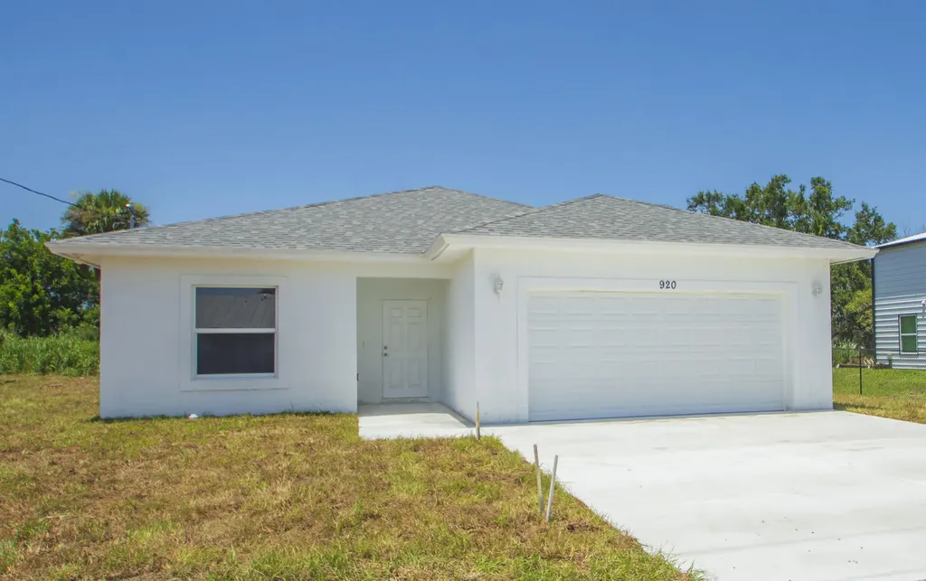 920 7th Place Vero Beach FL 32962