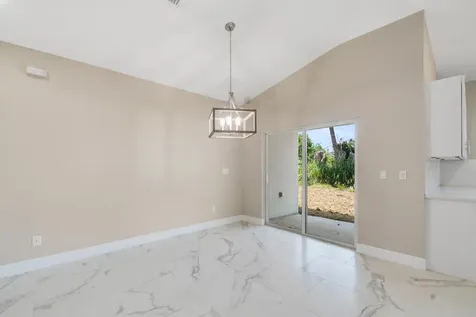 920 7th Place Vero Beach FL 32962