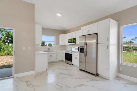 920 7th Place Vero Beach FL 32962