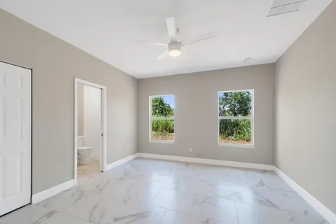 920 7th Place Vero Beach FL 32962