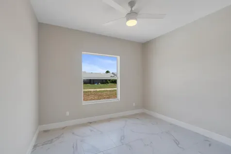 920 7th Place Vero Beach FL 32962