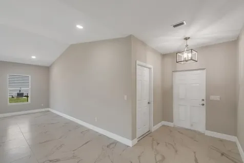 920 7th Place Vero Beach FL 32962