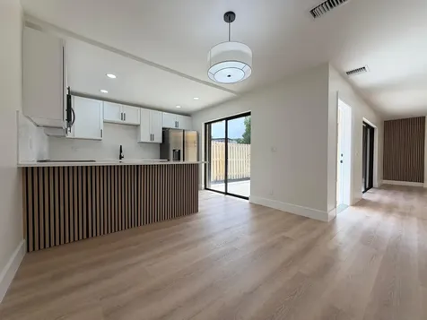 169 Lake Arbor Drive Palm Springs FL 33461