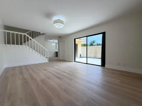 169 Lake Arbor Drive Palm Springs FL 33461