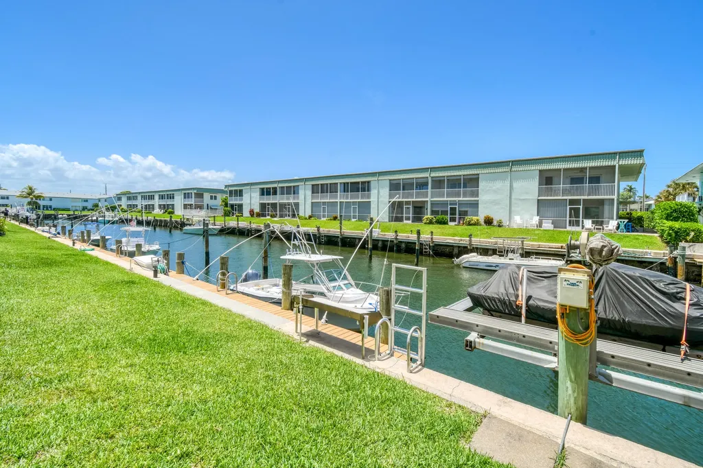 117 Lehane Terrace North Palm Beach FL 33408