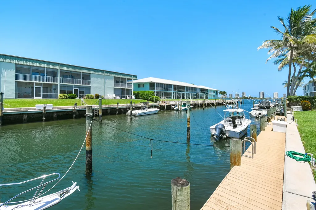 117 Lehane Terrace North Palm Beach FL 33408