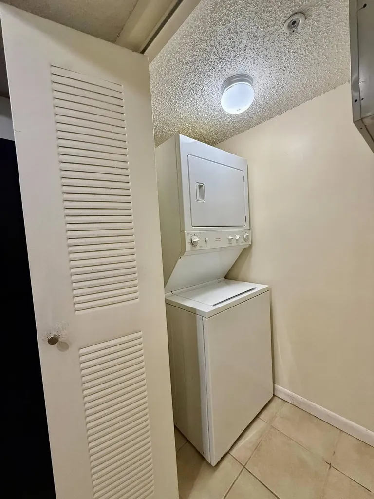 3840 Lyons Road Coconut Creek FL 33073