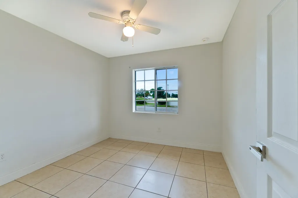 289 SW 3rd Court Deerfield Beach FL 33441