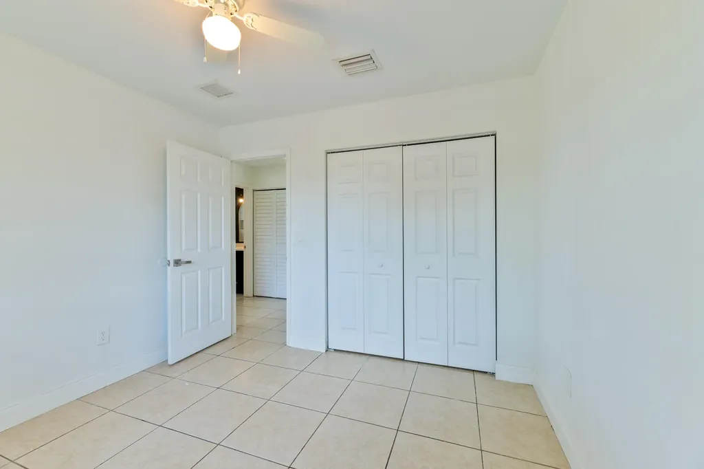 289 SW 3rd Court Deerfield Beach FL 33441