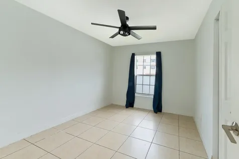 289 SW 3rd Court Deerfield Beach FL 33441