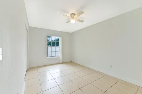289 SW 3rd Court Deerfield Beach FL 33441